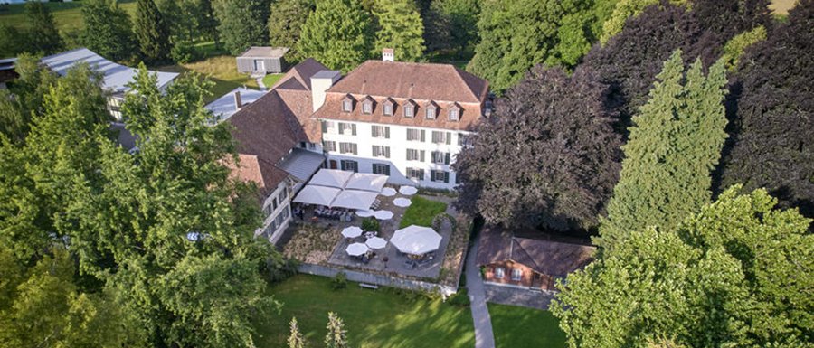 Schloss Hünigen Drohnenansicht
