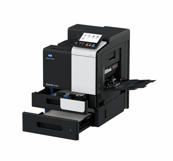 Konica Minolta bizhub 4700i mit offenen Schubladen